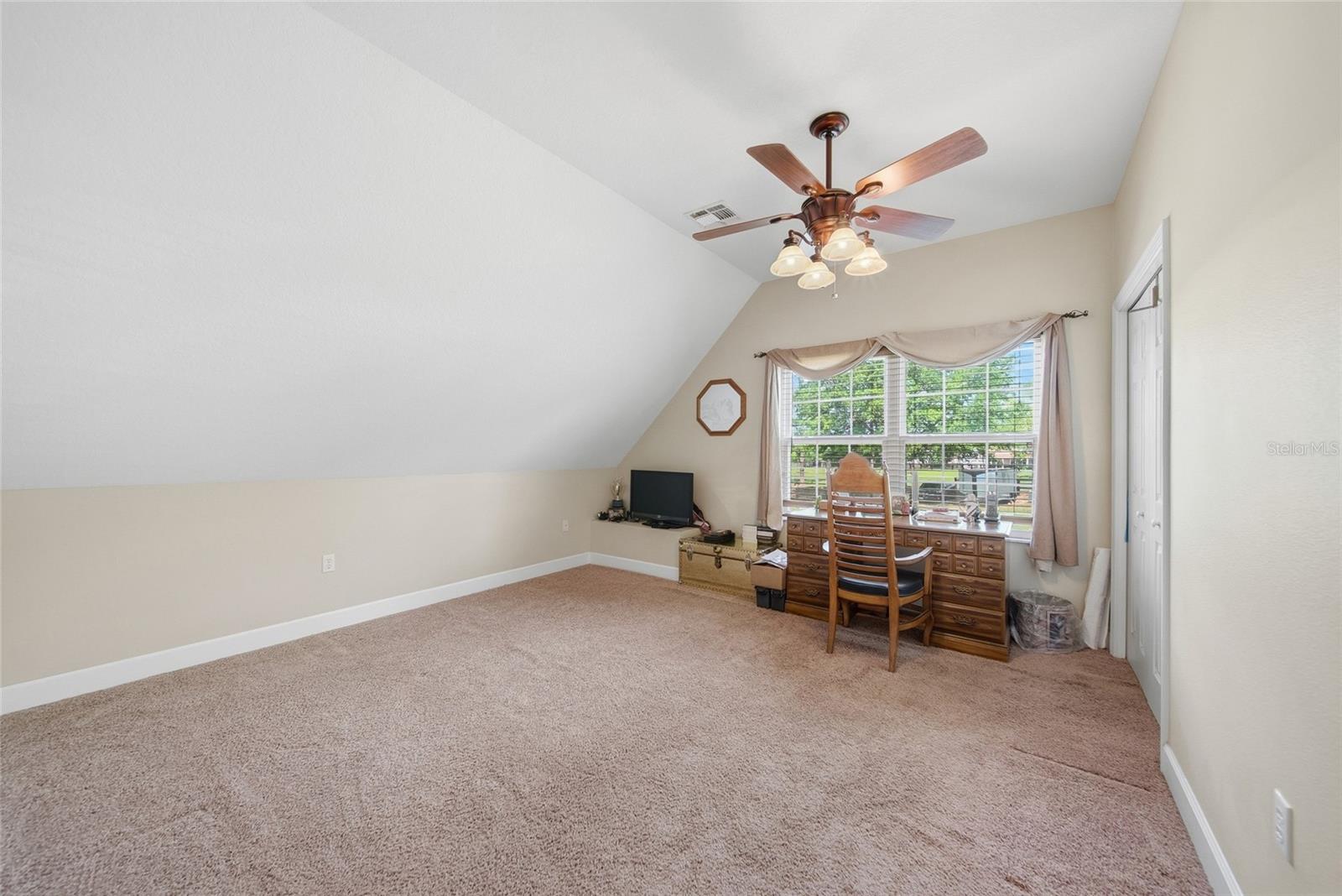 32640 BLUEBERRY HILL WAY, DADE CITY, FL, 33523
