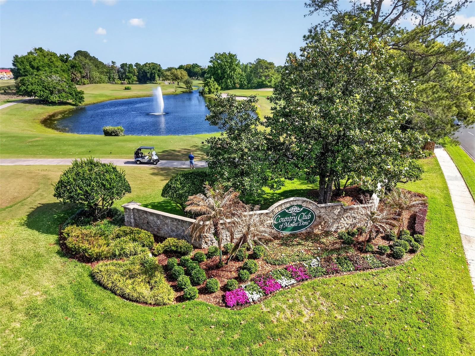 1880 EDGEWATER DR, MOUNT DORA, FL, 32757