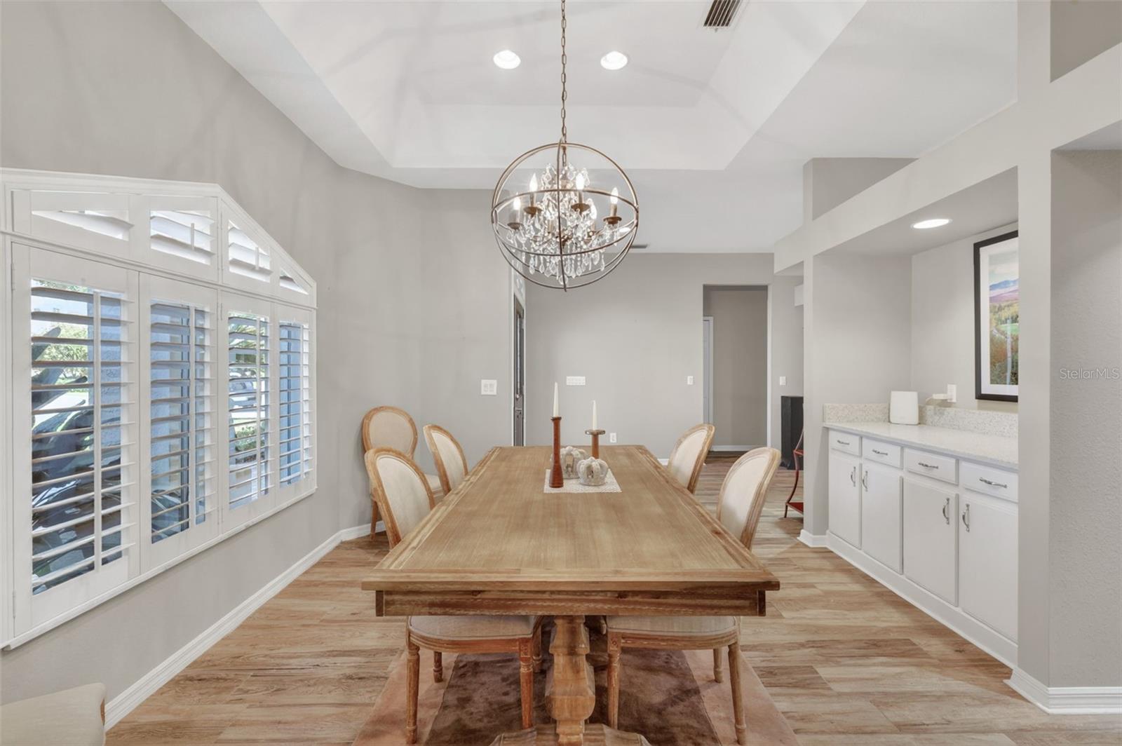 1880 EDGEWATER DR, MOUNT DORA, FL, 32757