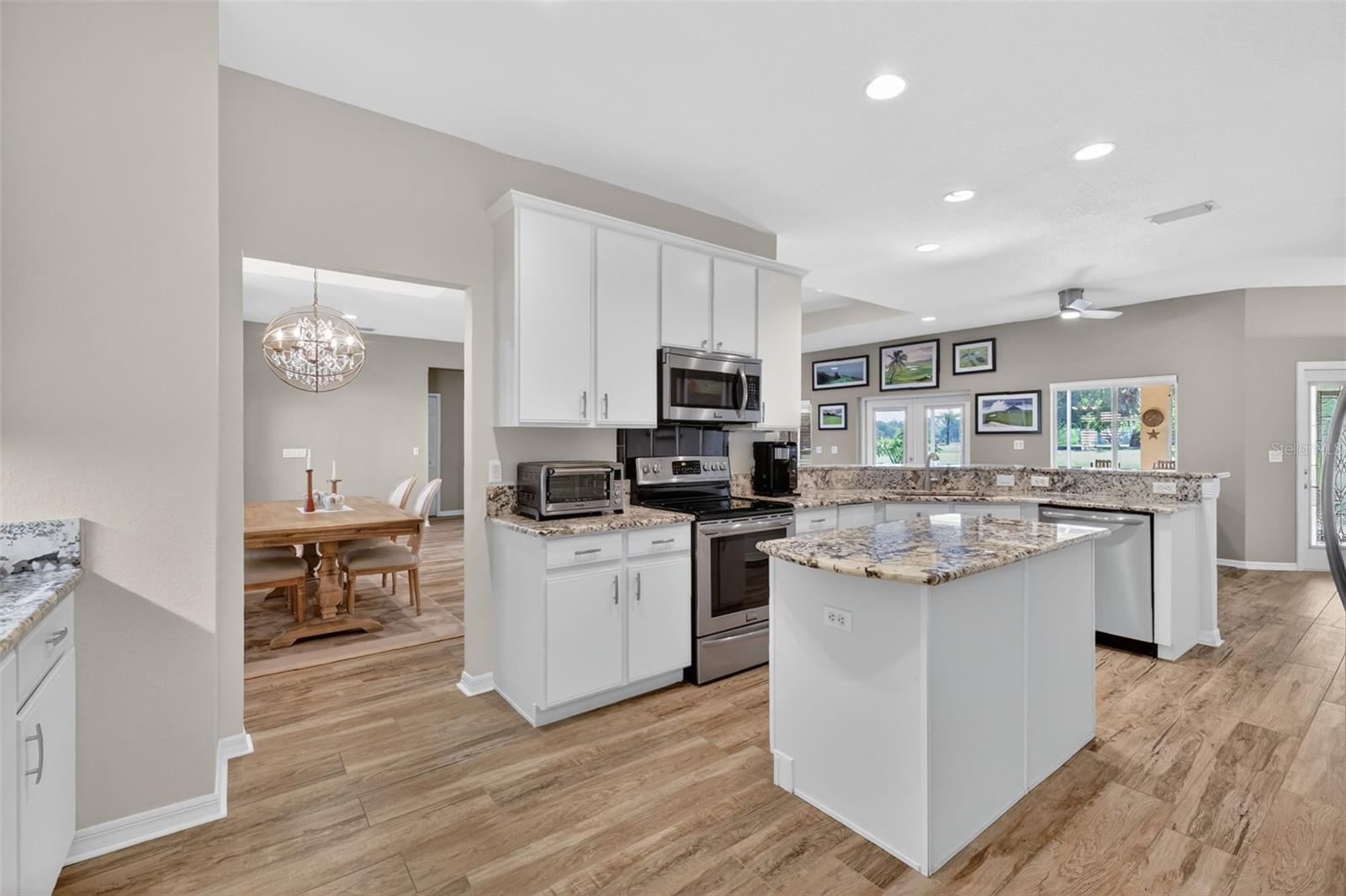 1880 EDGEWATER DR, MOUNT DORA, FL, 32757