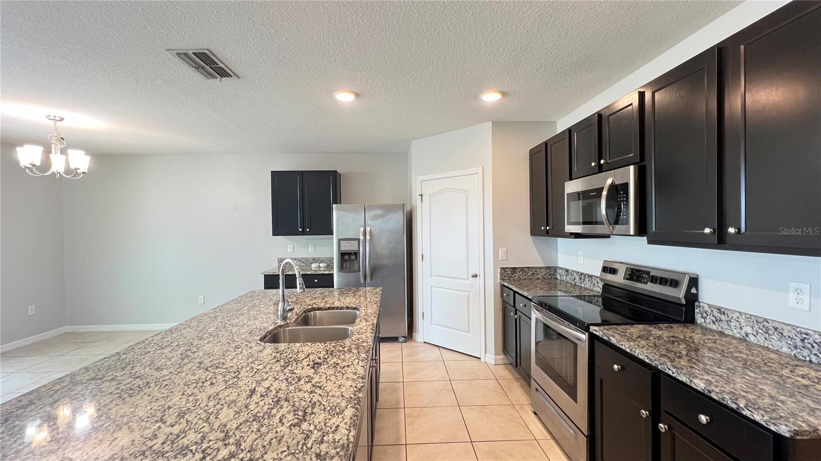 2440 WHITE POPPY DR, KISSIMMEE, FL, 34747