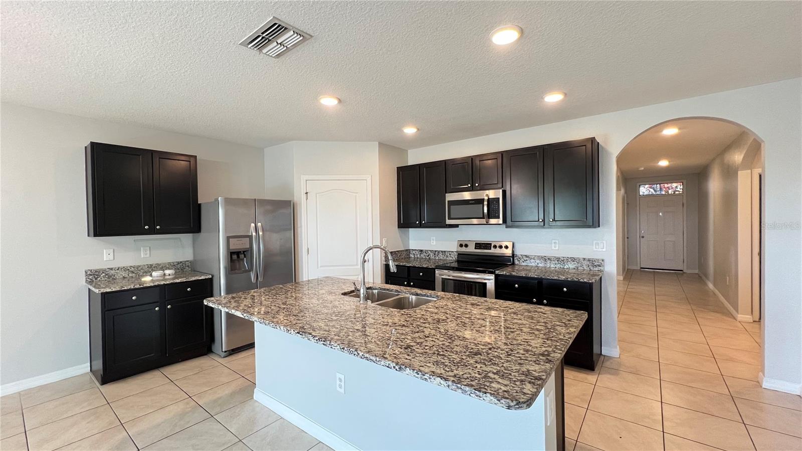 2440 WHITE POPPY DR, KISSIMMEE, FL, 34747