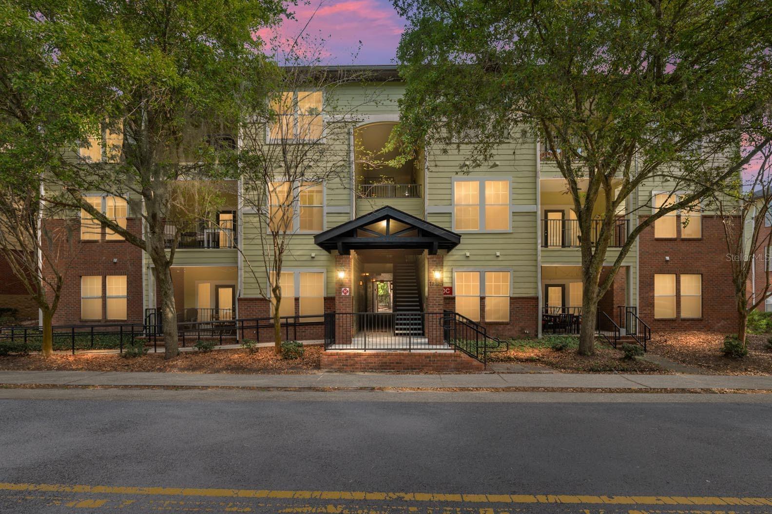 1235 SW 9TH RD #301, GAINESVILLE, FL, 32601