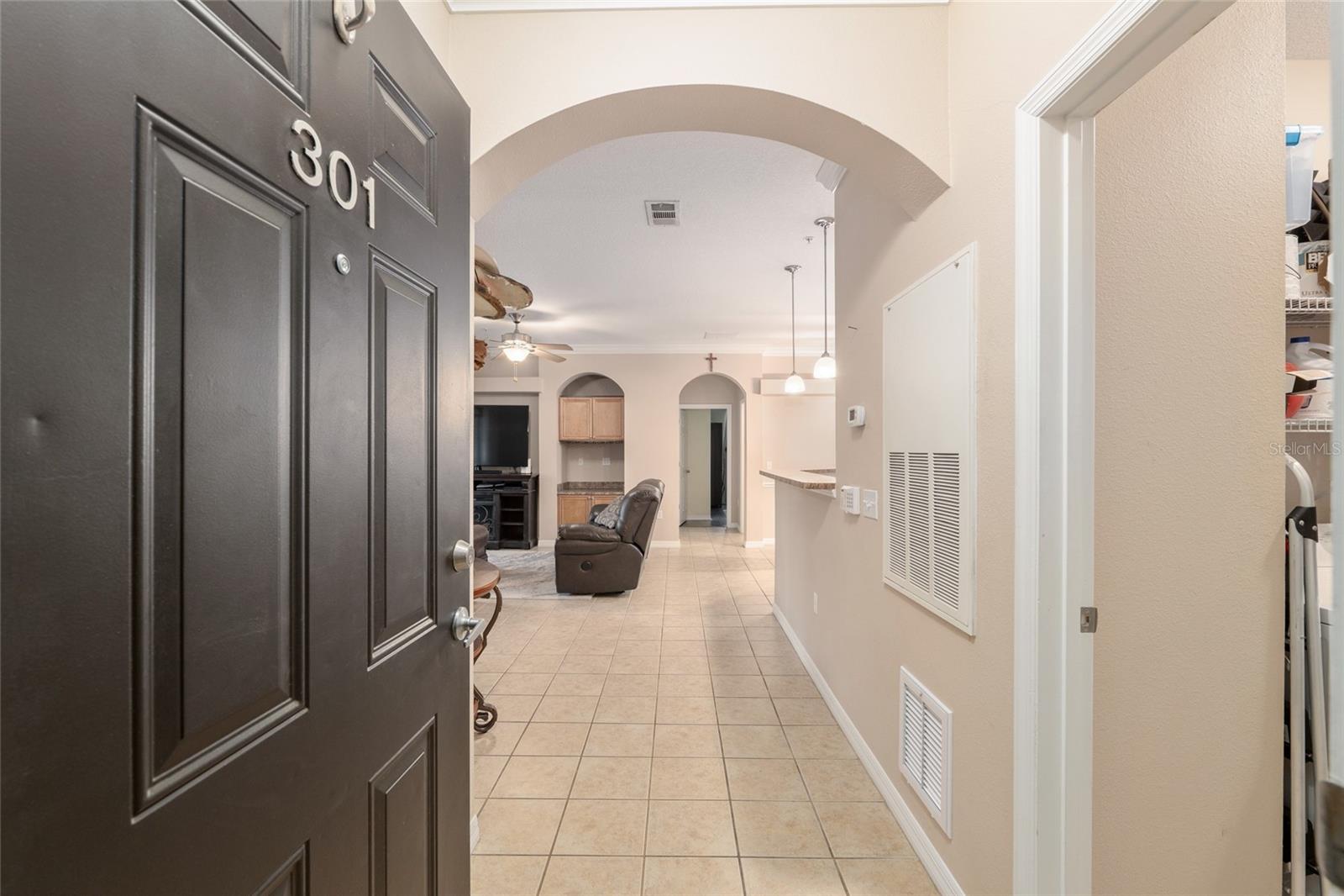 1235 SW 9TH RD #301, GAINESVILLE, FL, 32601