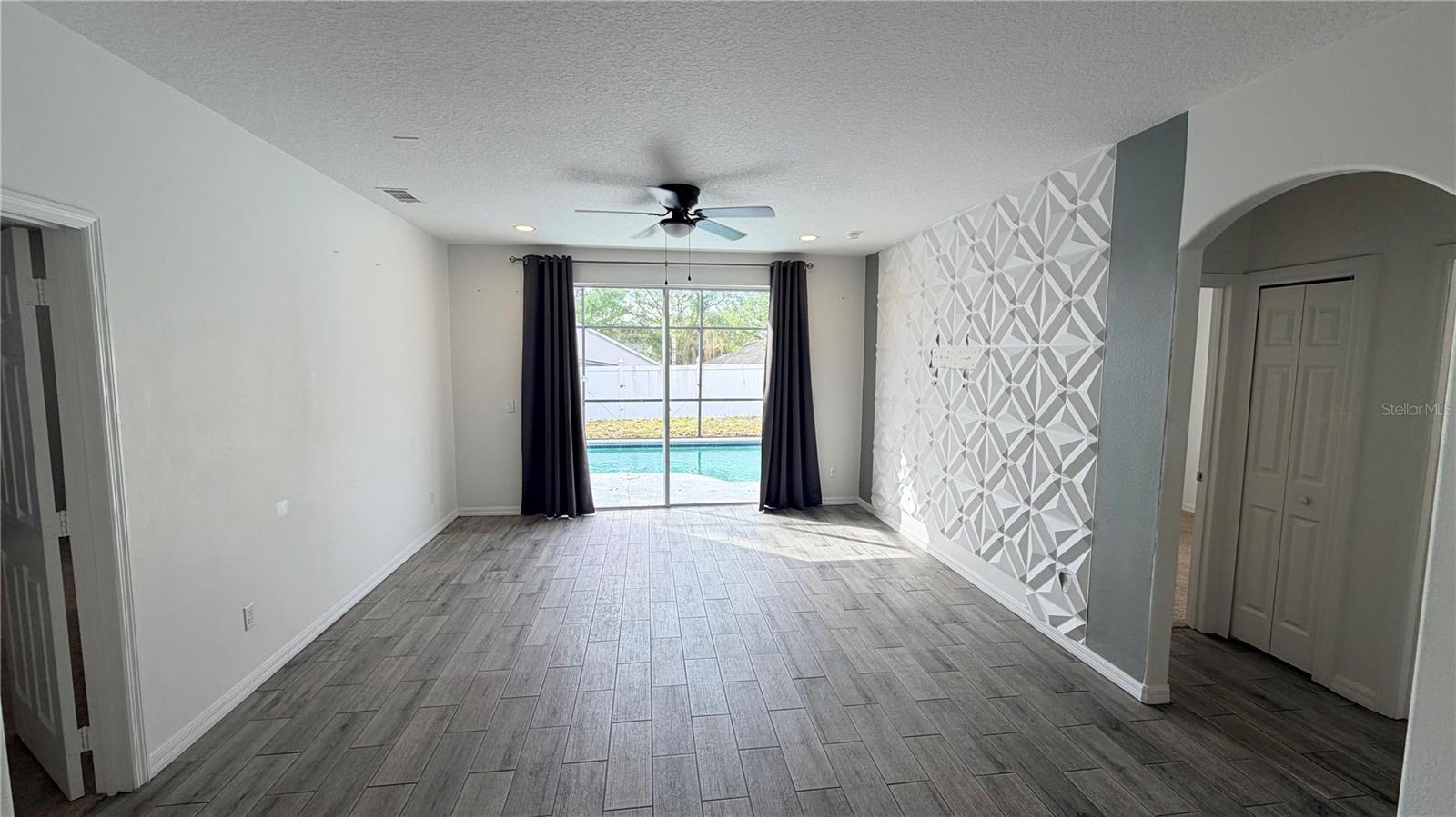 456 KNOLLWOOD DR, DAVENPORT, FL, 33837
