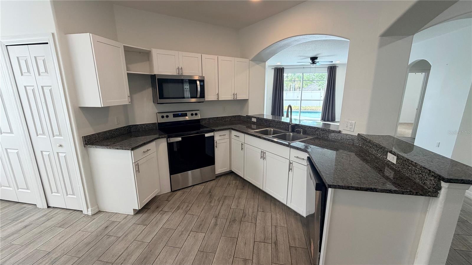 456 KNOLLWOOD DR, DAVENPORT, FL, 33837