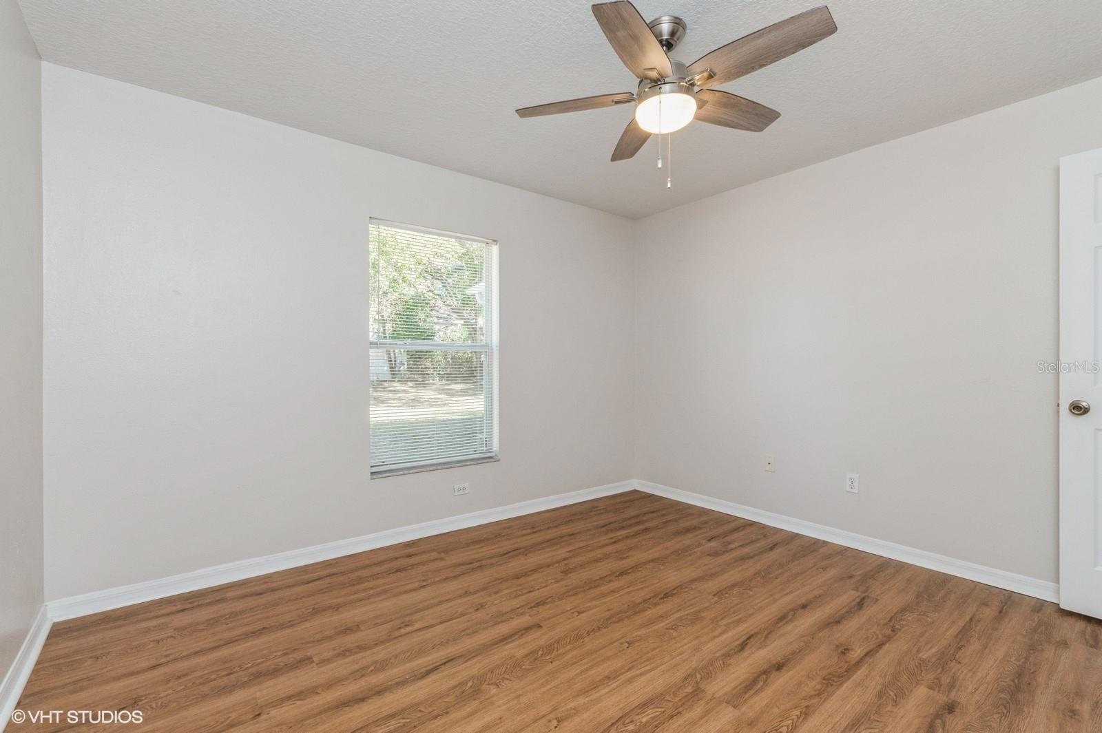 694 PARK VALLEY CIR, MINNEOLA, FL, 34715