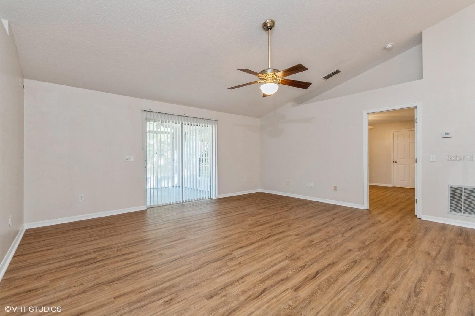 694 PARK VALLEY CIR, MINNEOLA, FL, 34715