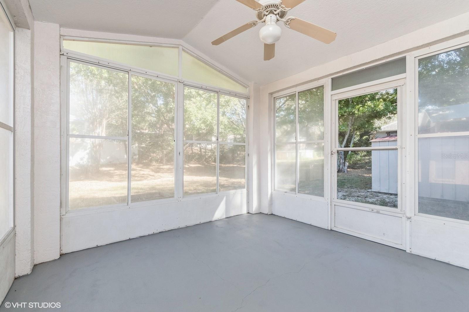 694 PARK VALLEY CIR, MINNEOLA, FL, 34715