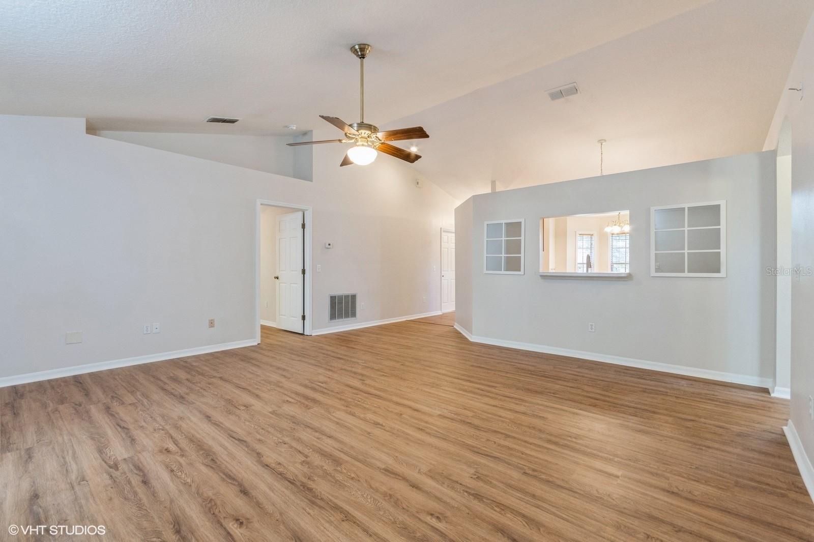 694 PARK VALLEY CIR, MINNEOLA, FL, 34715