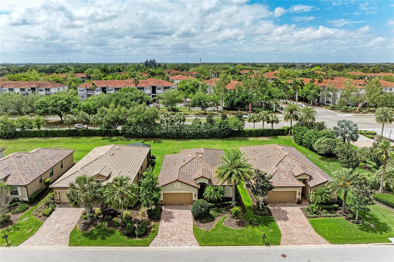 6810 WILLOWSHIRE WAY, BRADENTON, FL, 34212