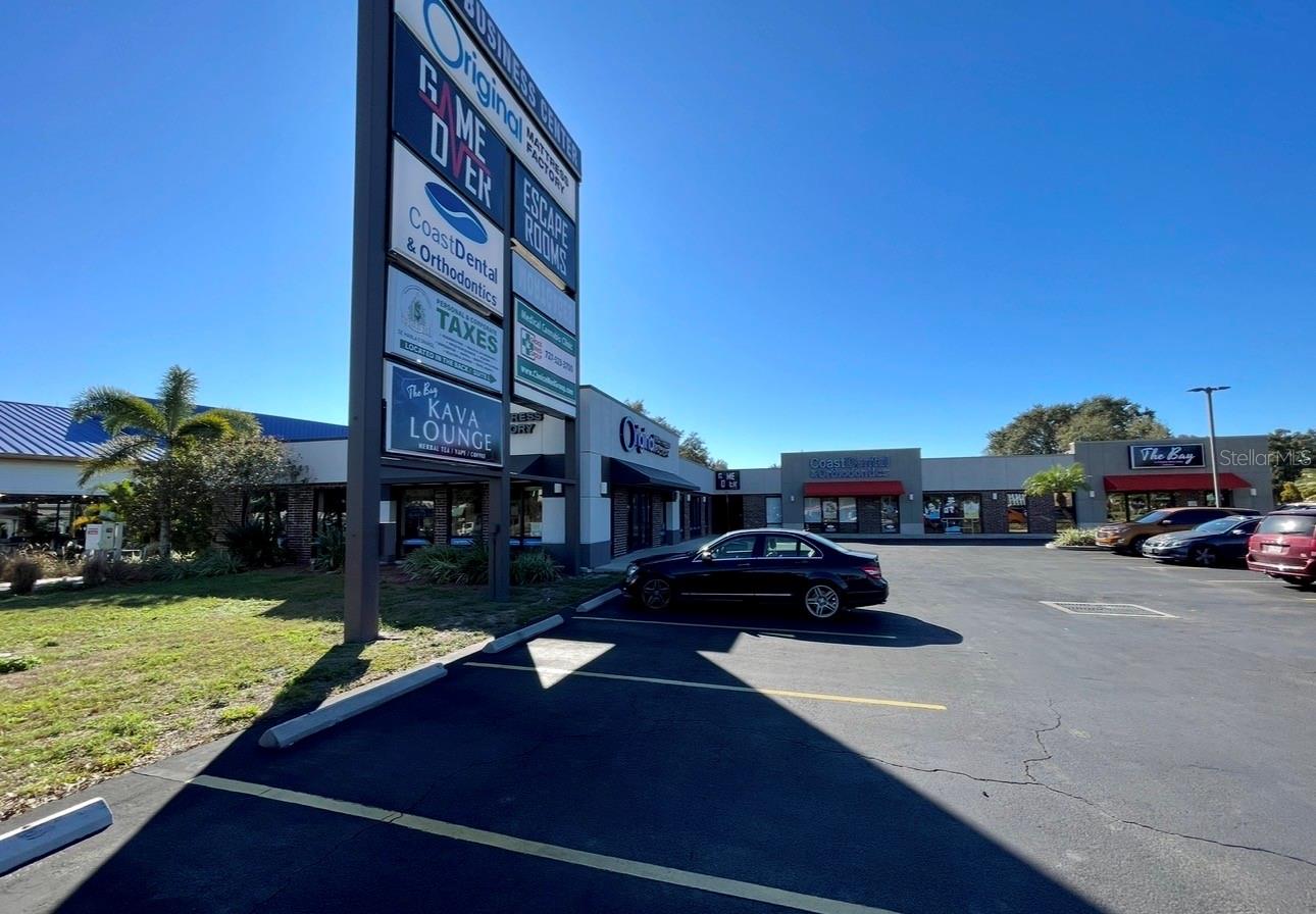 2119 W BRANDON BLVD, BRANDON, FL, 33511