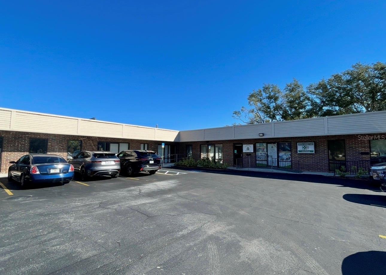 2119 W BRANDON BLVD, BRANDON, FL, 33511