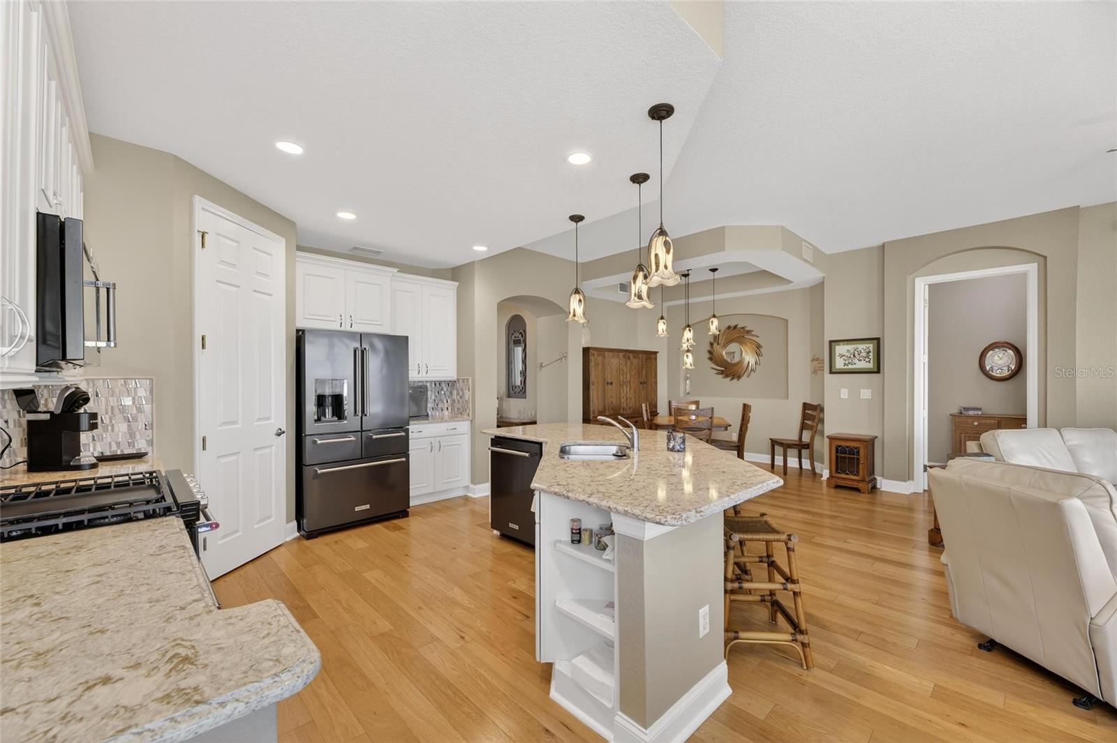 1351 EMERALD DUNES DR #1351, SUN CITY CENTER, FL, 33573