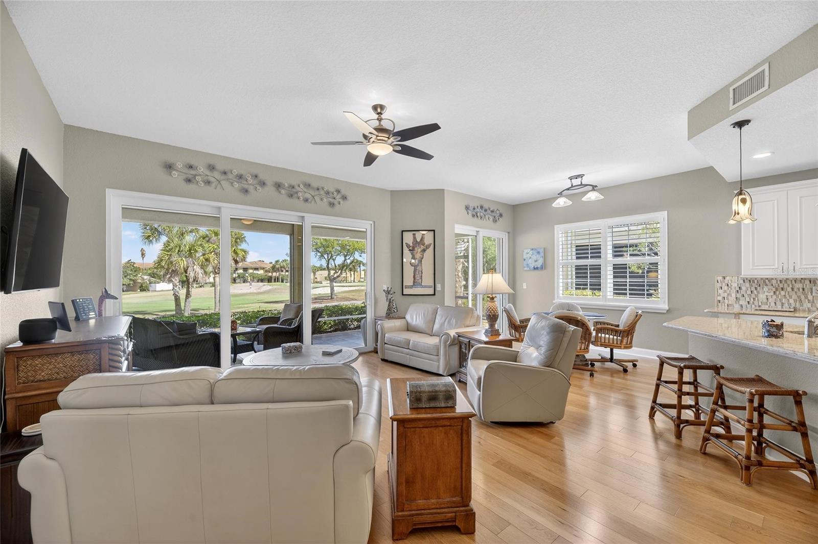 1351 EMERALD DUNES DR #1351, SUN CITY CENTER, FL, 33573