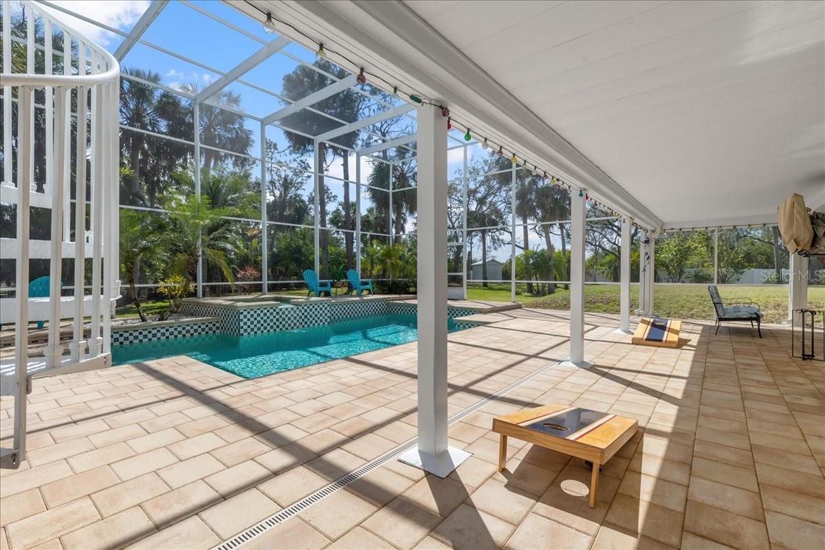 Enormous pavered patio space