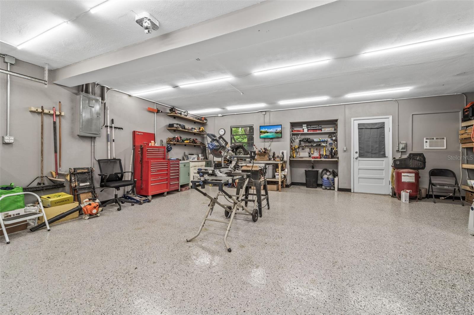 12869 POINSETTIA AVE, SEMINOLE, FL, 33776