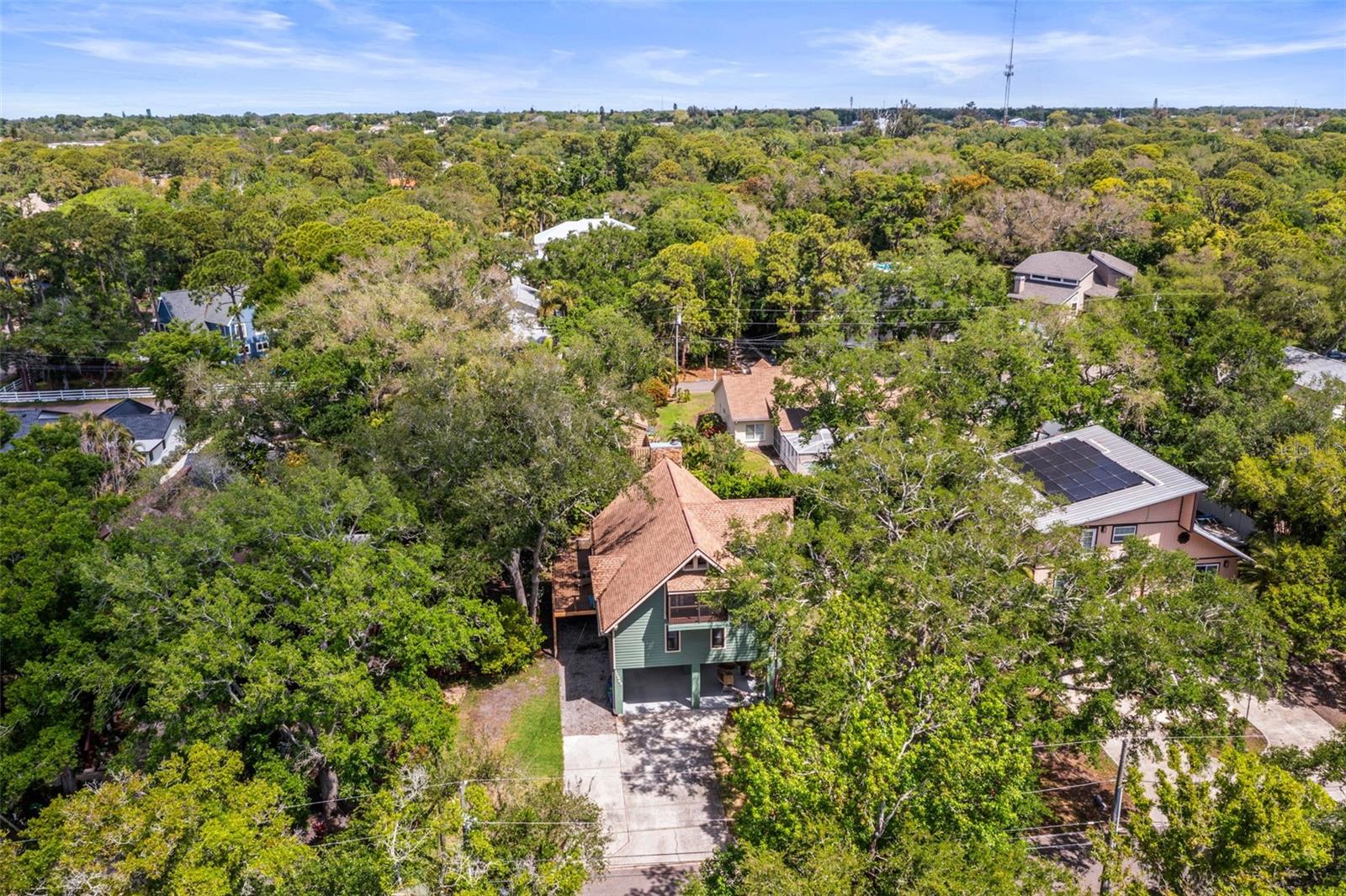 12869 POINSETTIA AVE, SEMINOLE, FL, 33776