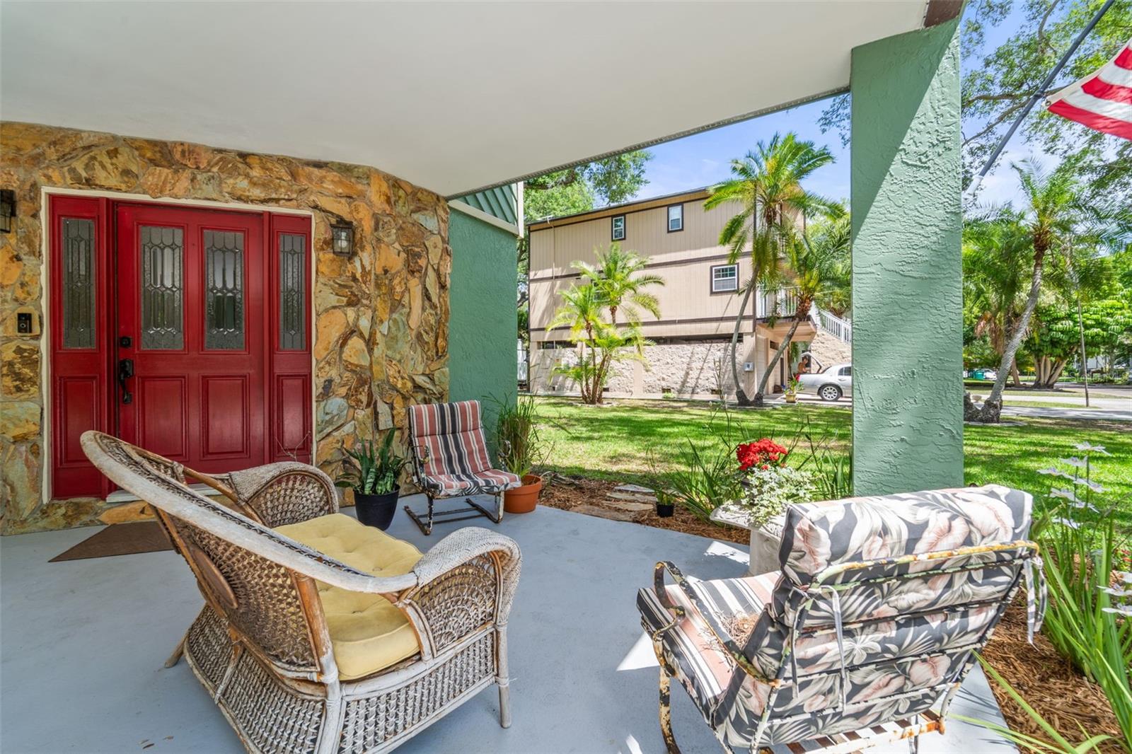 12869 POINSETTIA AVE, SEMINOLE, FL, 33776