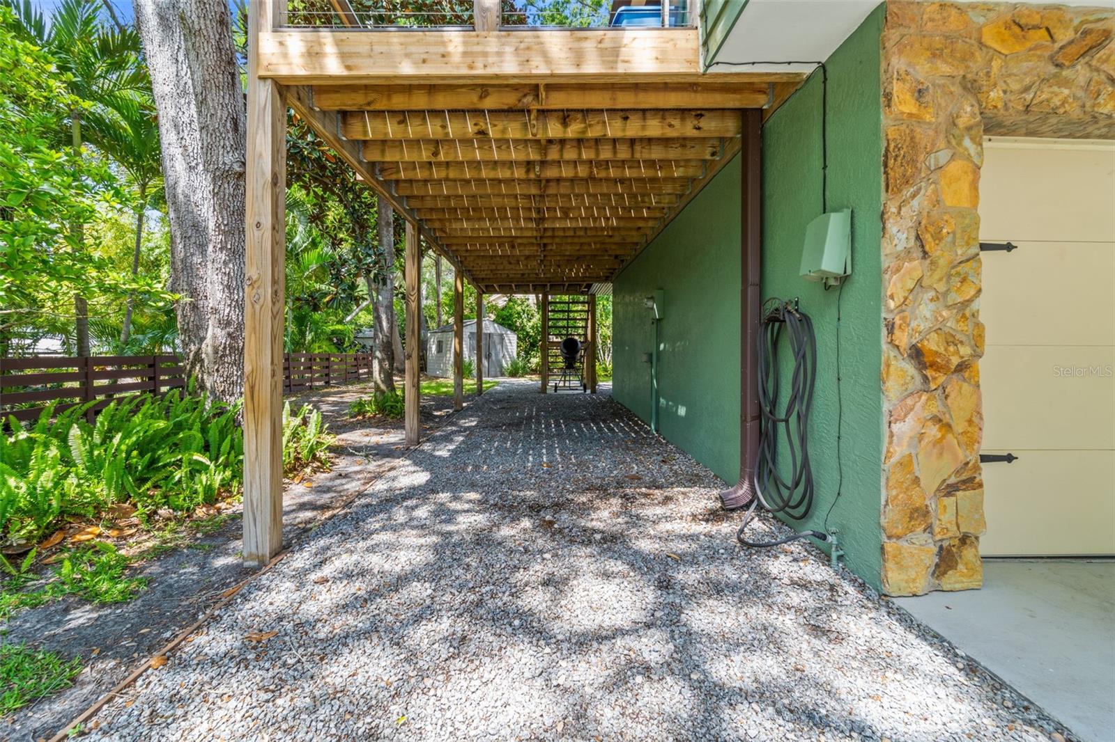 12869 POINSETTIA AVE, SEMINOLE, FL, 33776