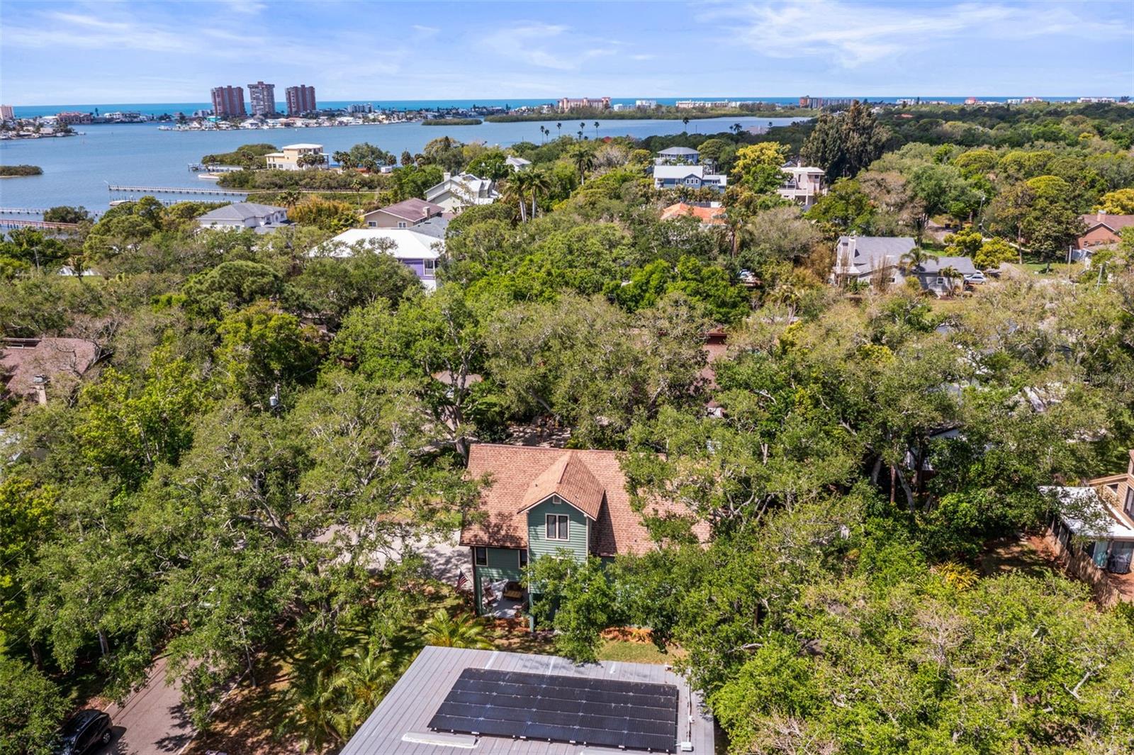 12869 POINSETTIA AVE, SEMINOLE, FL, 33776