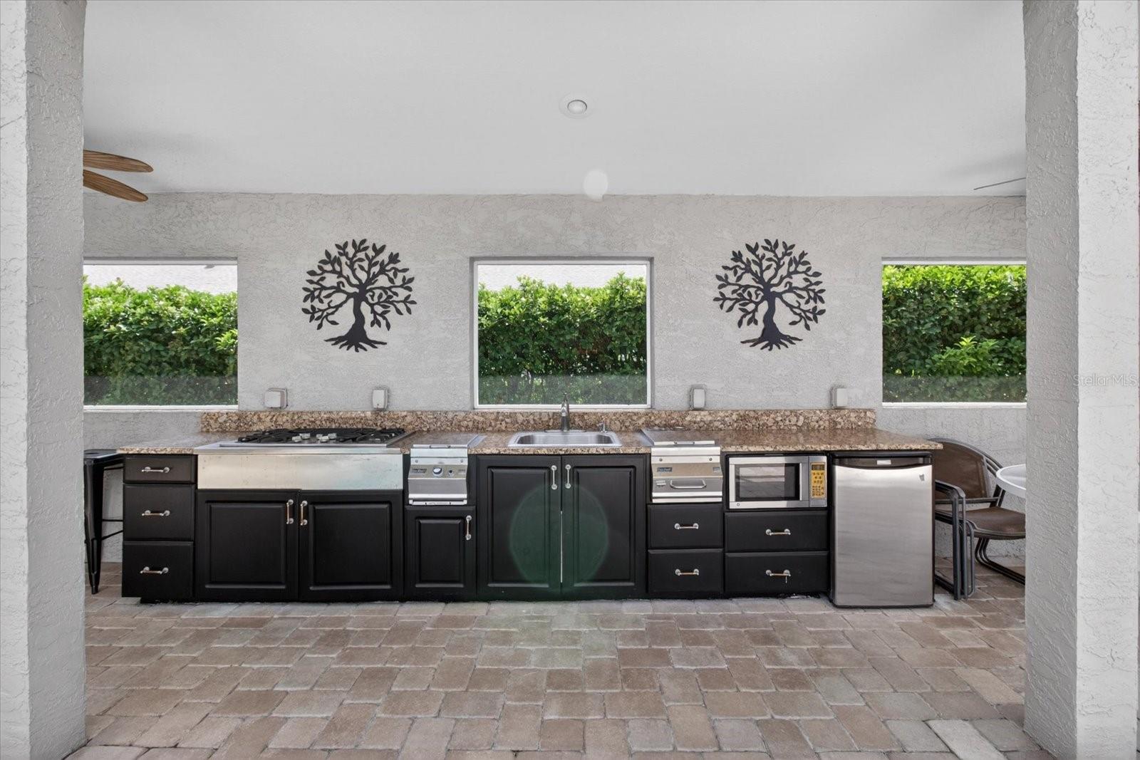 4052 CAPITOL DR, PALM HARBOR, FL, 34685