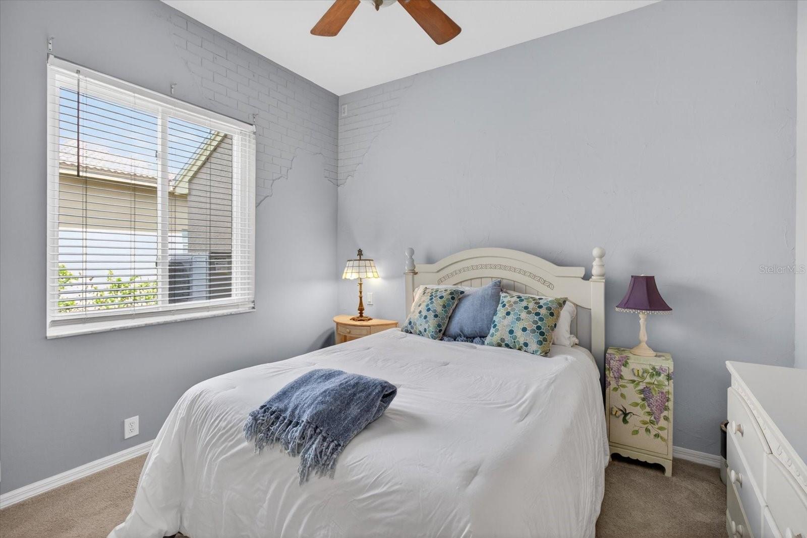 4052 CAPITOL DR, PALM HARBOR, FL, 34685