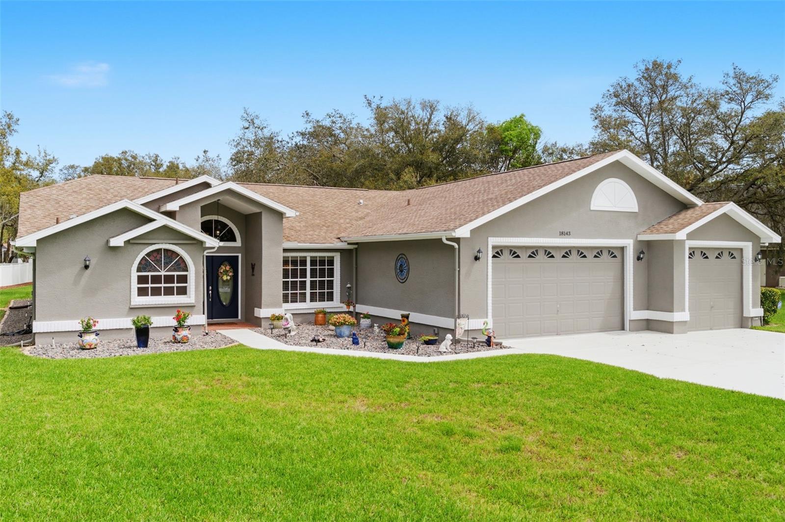 18143 WINDING OAKS BLVD, HUDSON, FL, 34667