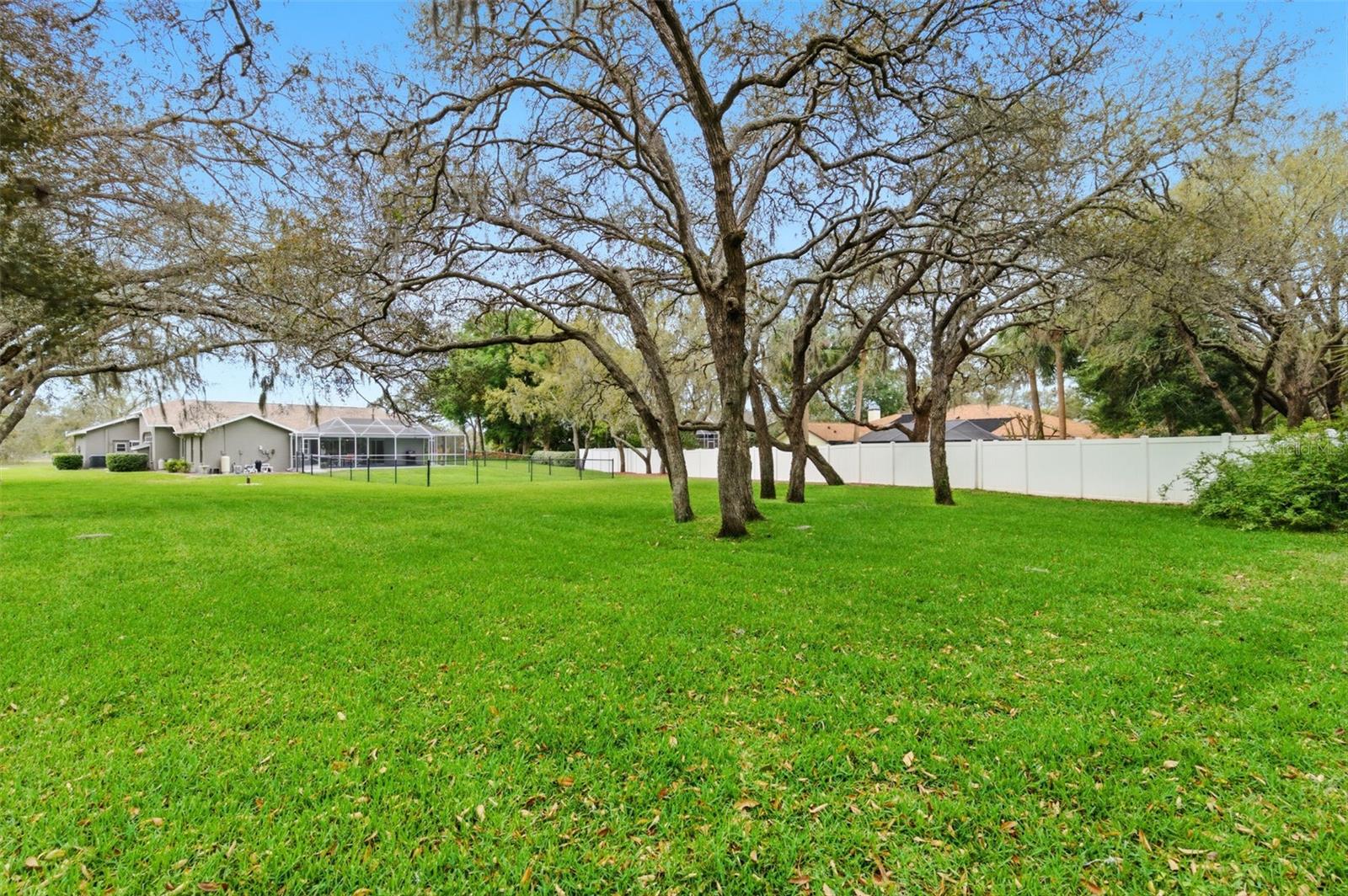18143 WINDING OAKS BLVD, HUDSON, FL, 34667