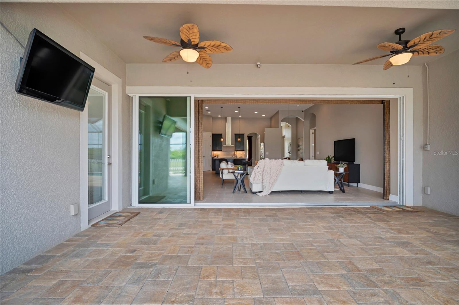 32697 NATURAL BRIDGE RD, WESLEY CHAPEL, FL, 33543