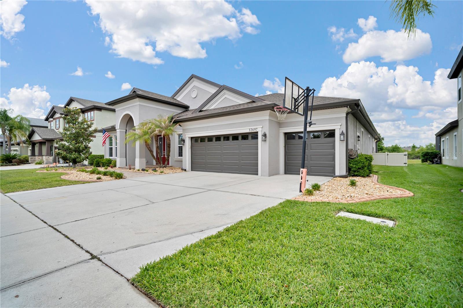 32697 NATURAL BRIDGE RD, WESLEY CHAPEL, FL, 33543