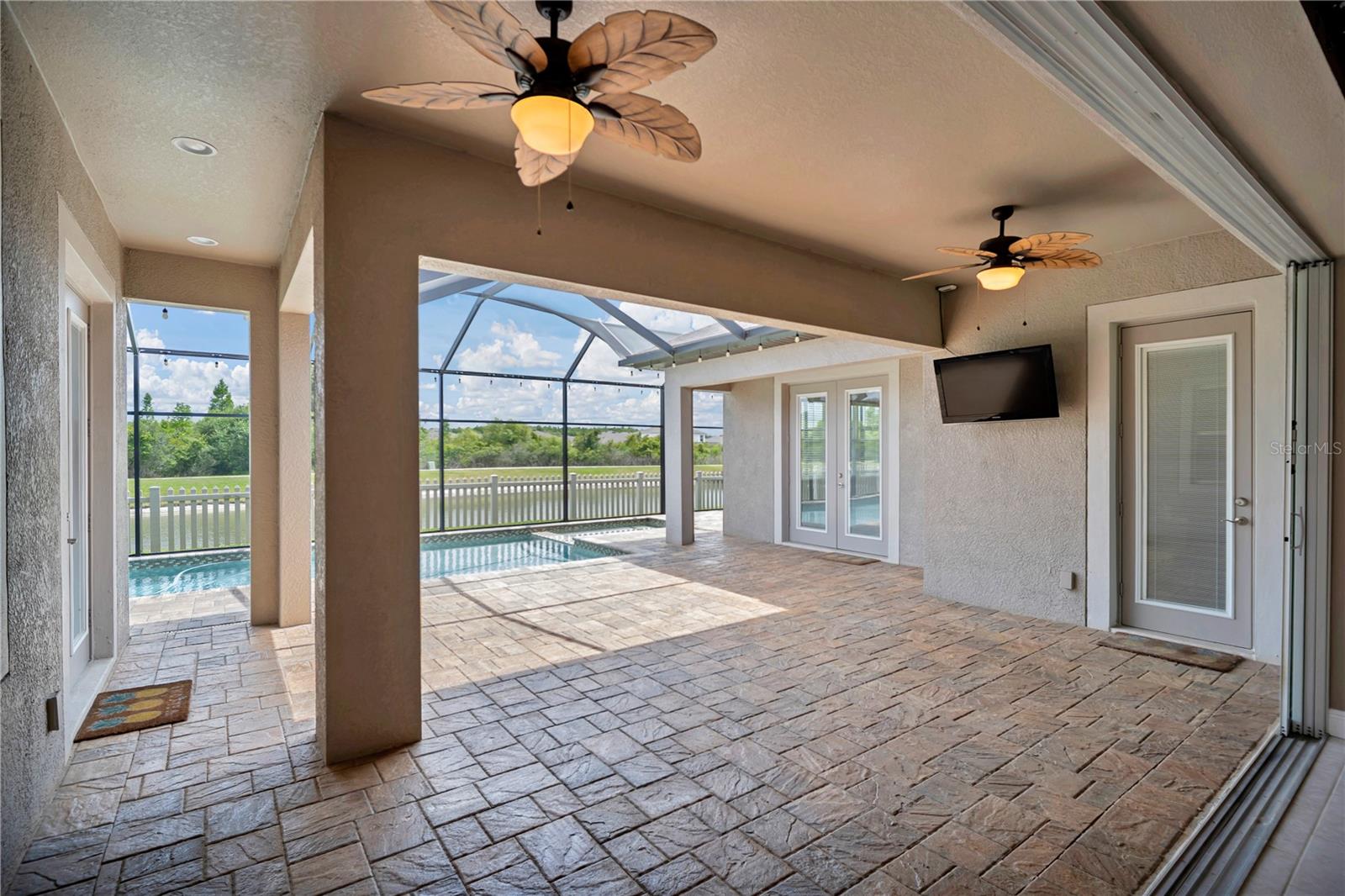 32697 NATURAL BRIDGE RD, WESLEY CHAPEL, FL, 33543