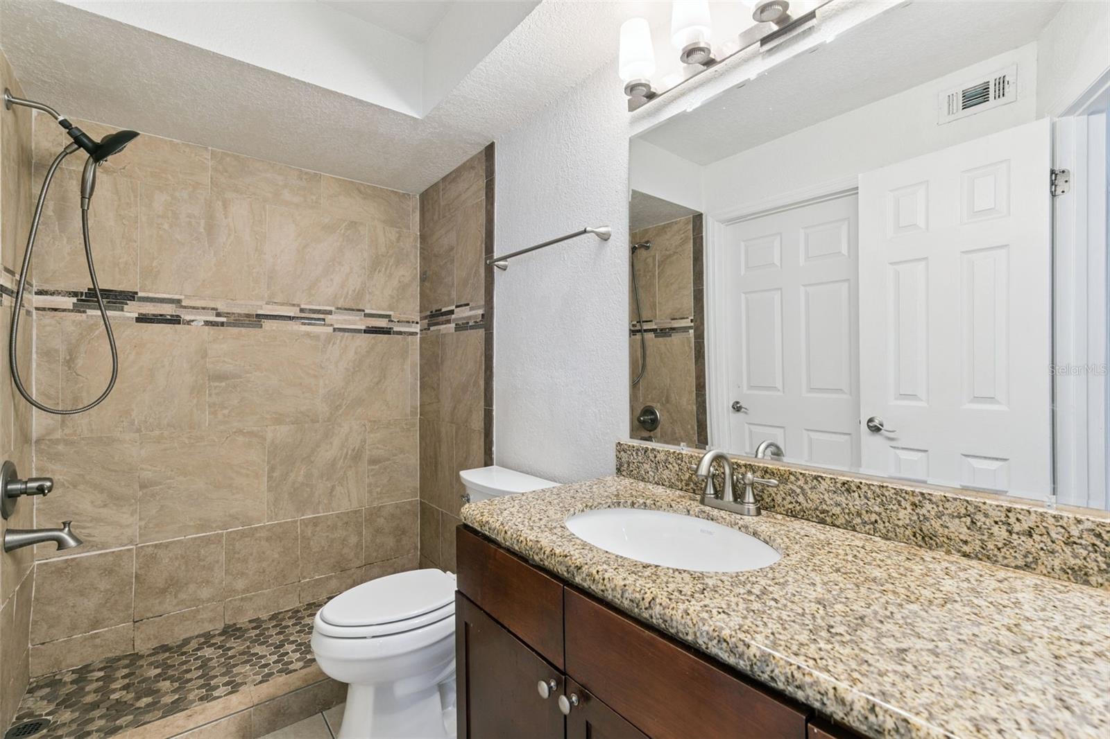 5112 CONROY RD #311, ORLANDO, FL, 32811