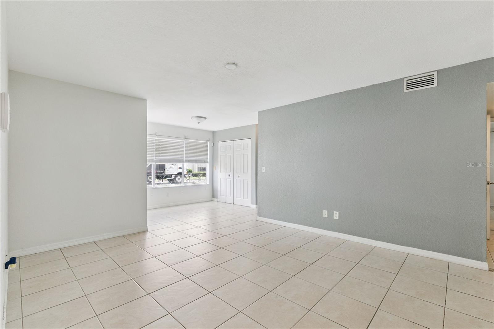5112 CONROY RD #311, ORLANDO, FL, 32811