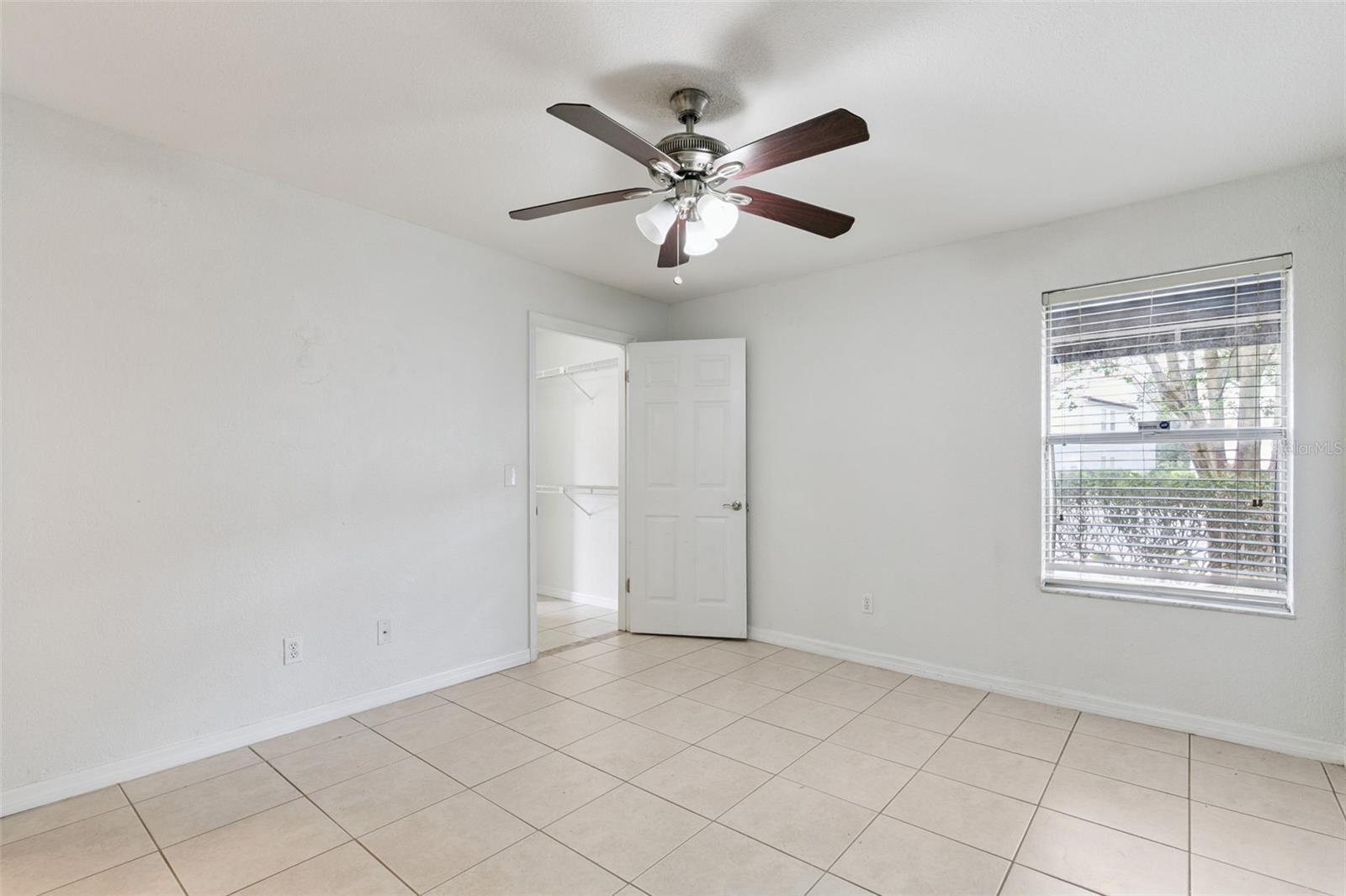 5112 CONROY RD #311, ORLANDO, FL, 32811