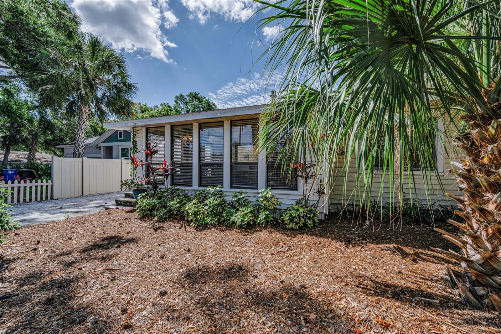 525 BAY ST, DUNEDIN, FL, 34698