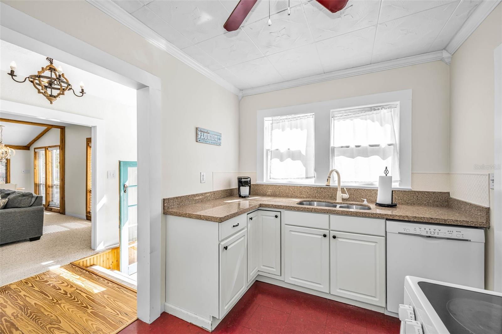 525 BAY ST, DUNEDIN, FL, 34698