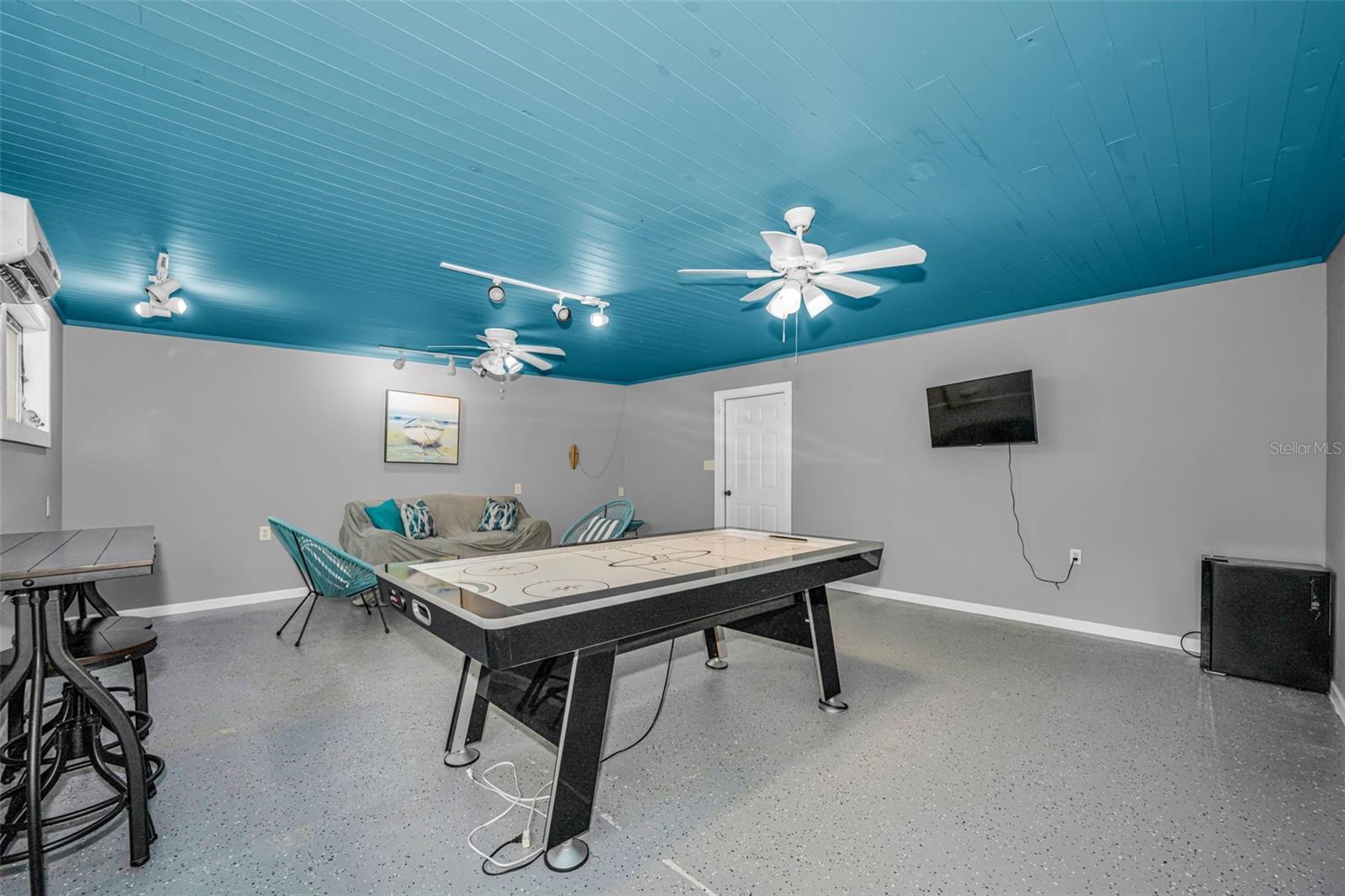 525 BAY ST, DUNEDIN, FL, 34698