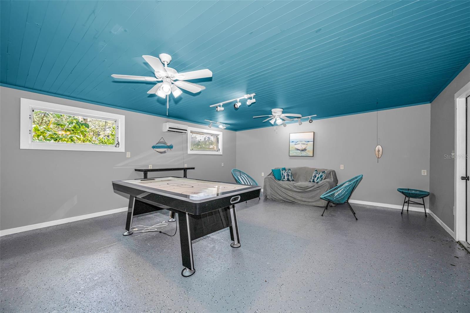 525 BAY ST, DUNEDIN, FL, 34698