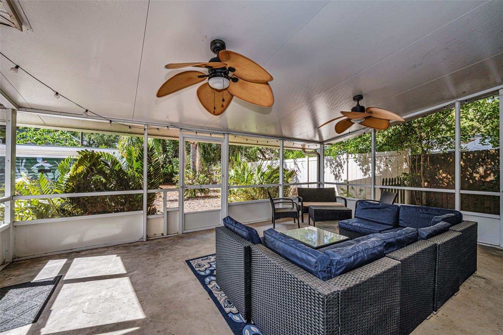 525 BAY ST, DUNEDIN, FL, 34698