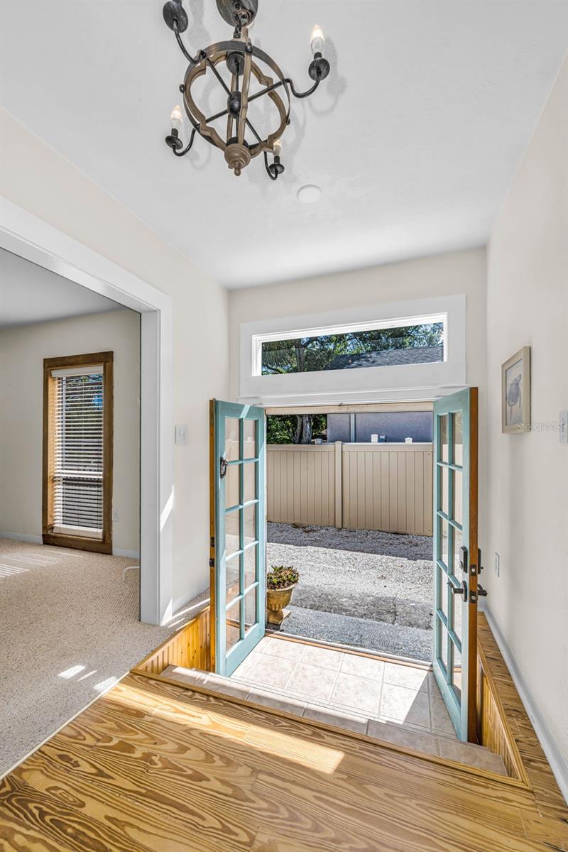 525 BAY ST, DUNEDIN, FL, 34698
