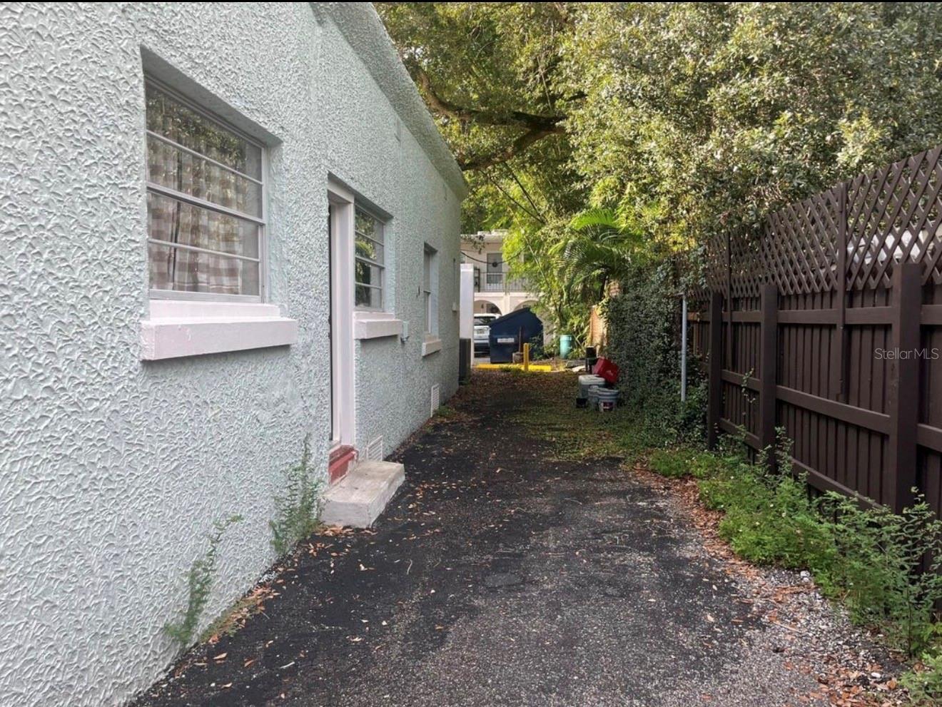 2317 W BRISTOL AVE, TAMPA, FL, 33609