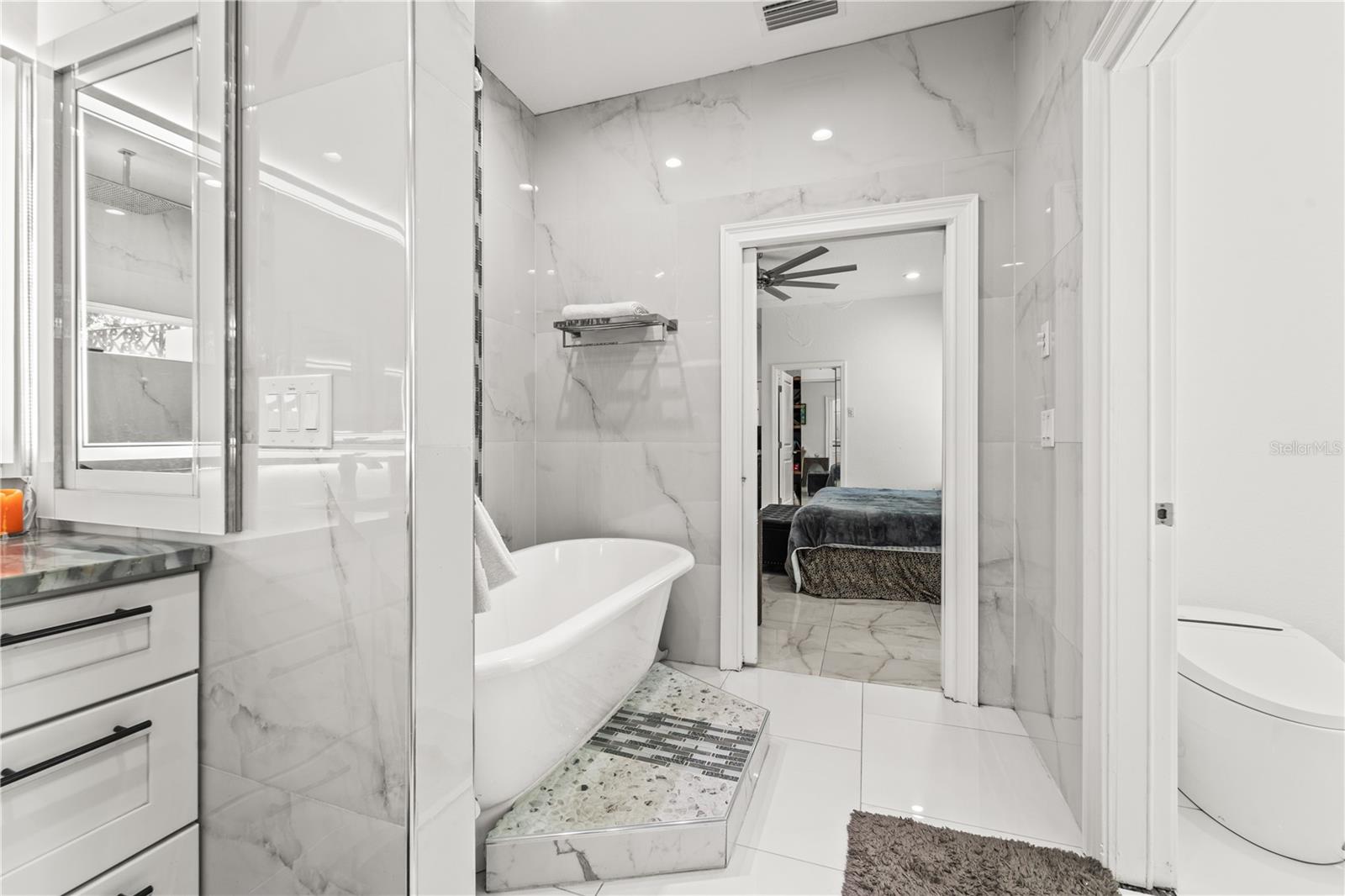 1st Floor Primary Bath