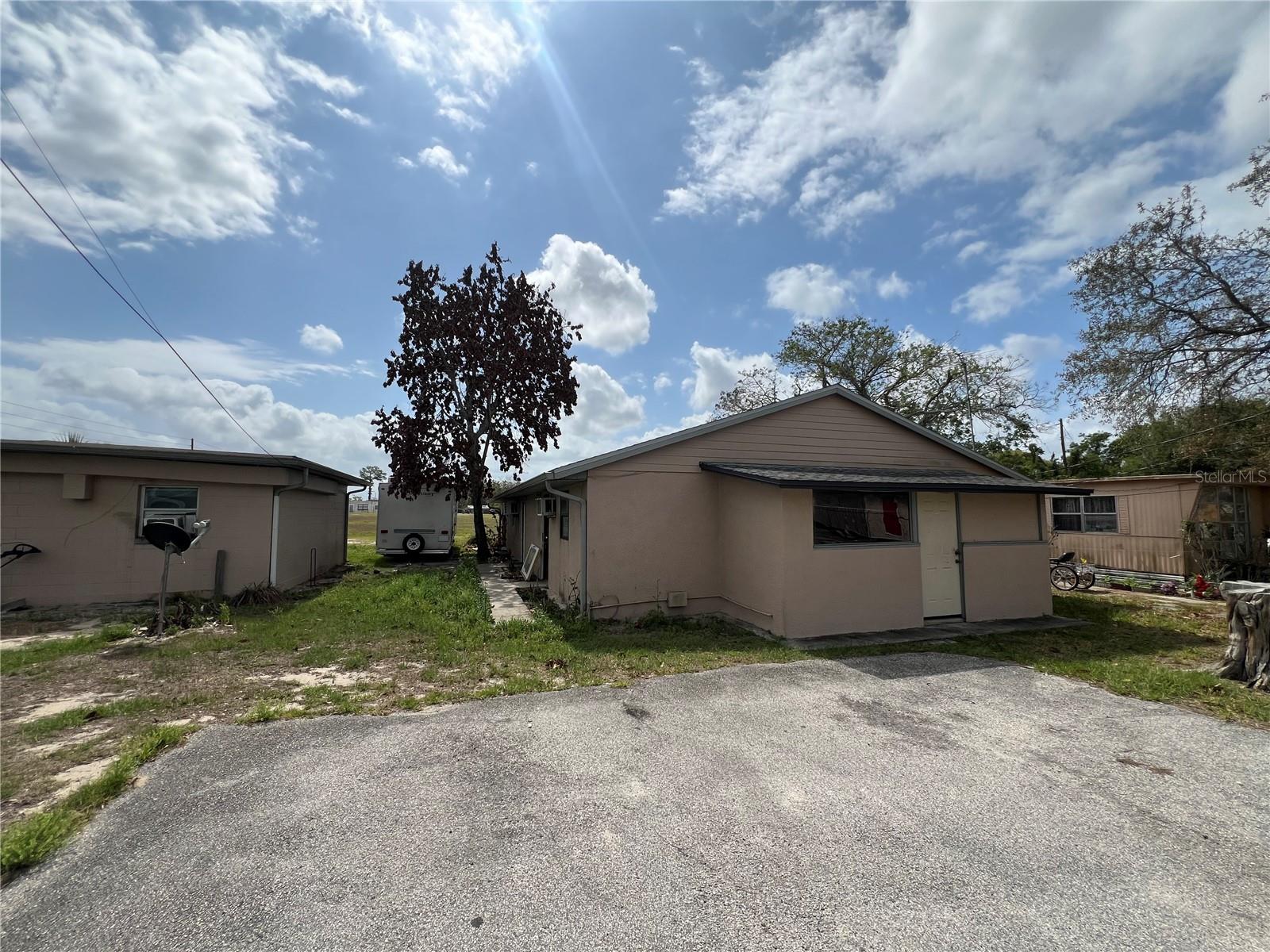 617 E MYERS BLVD, MASCOTTE, FL, 34753