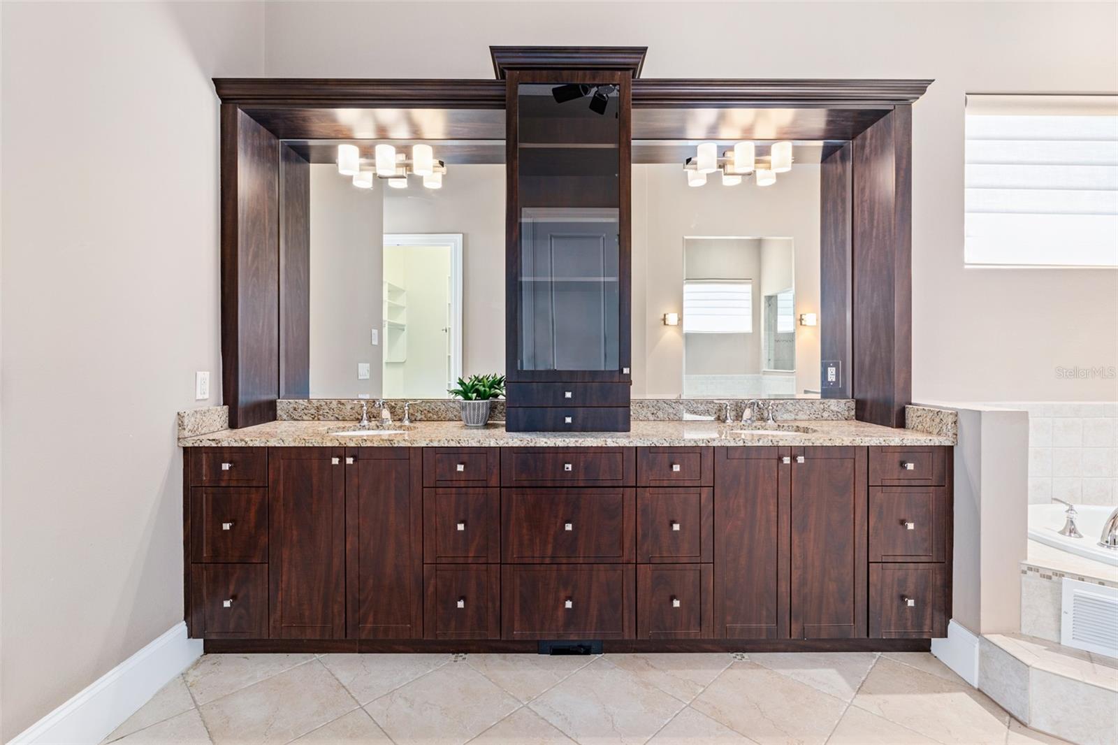 6 HAMMOCK BEACH CT, PALM COAST, FL, 32137