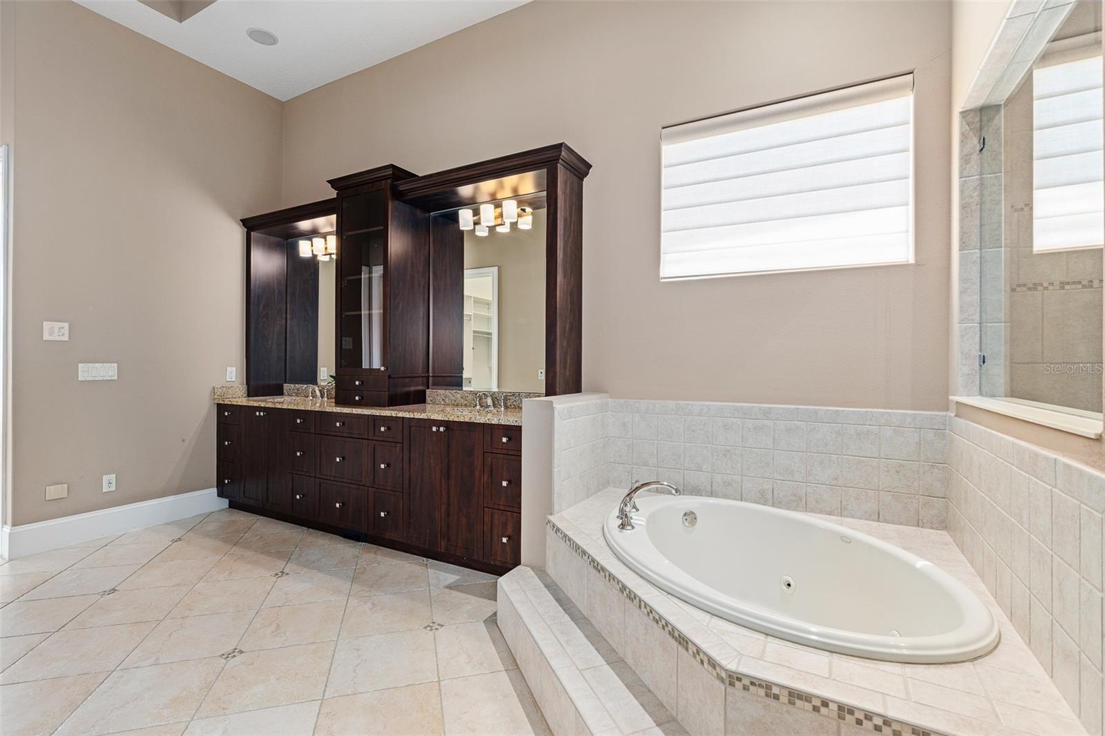 6 HAMMOCK BEACH CT, PALM COAST, FL, 32137