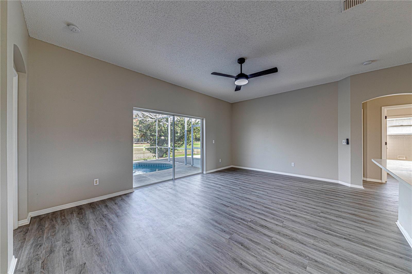 745 JAYBEE AVE, DAVENPORT, FL, 33897