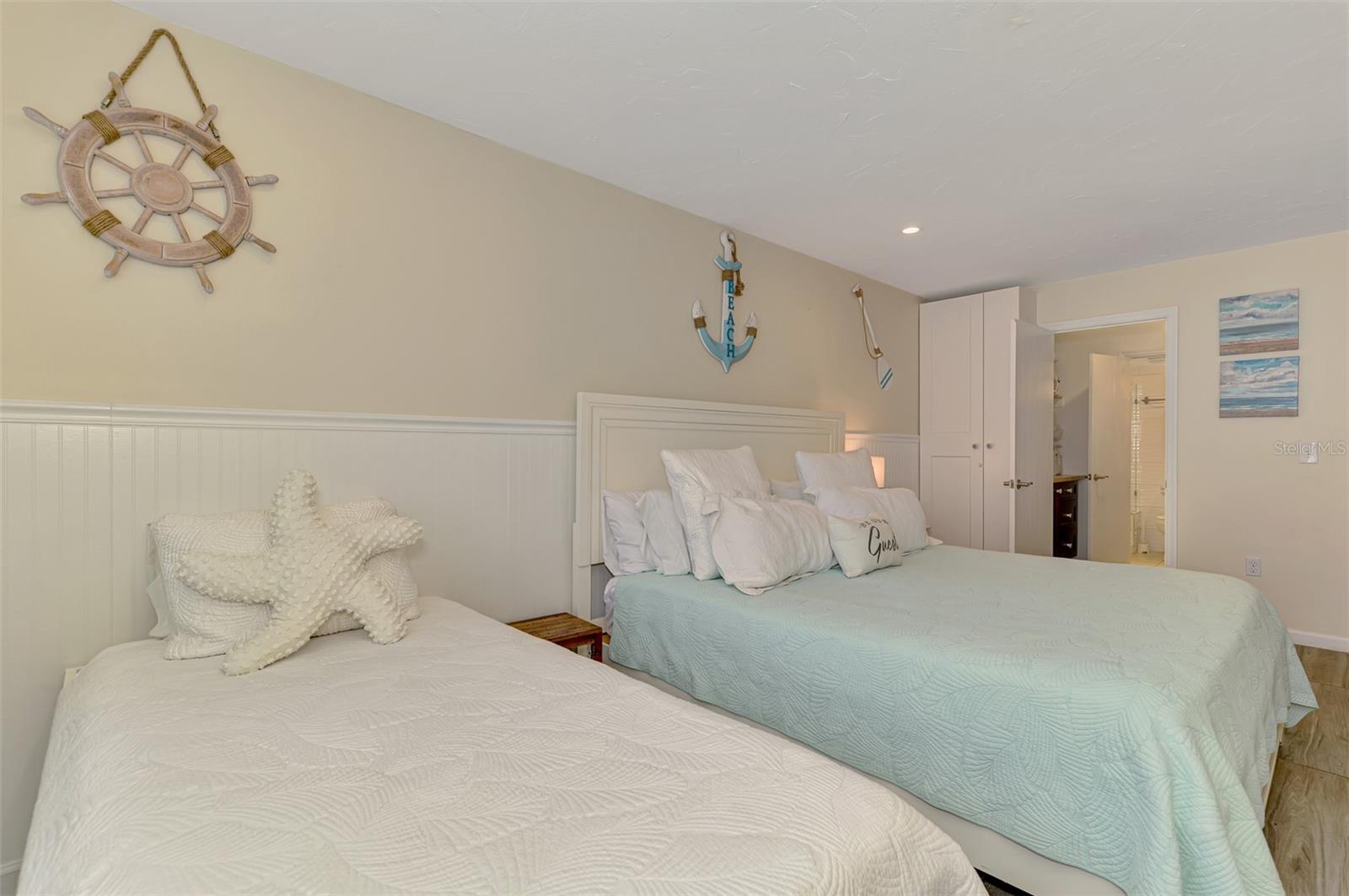 1612 STICKNEY POINT RD #1612-1, SARASOTA, FL, 34231