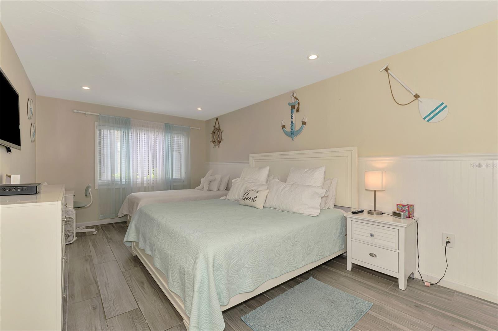 1612 STICKNEY POINT RD #1612-1, SARASOTA, FL, 34231