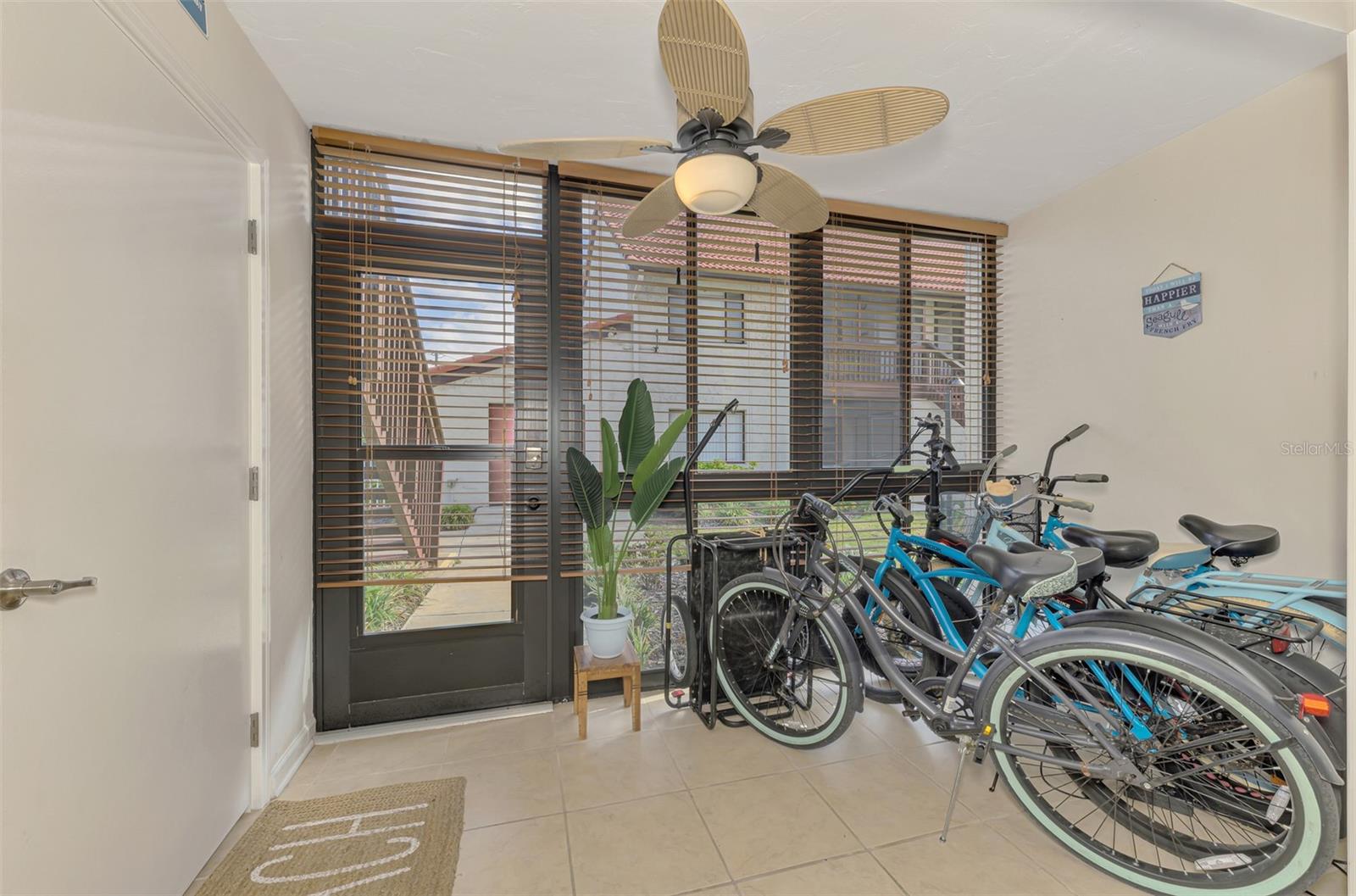 1612 STICKNEY POINT RD #1612-1, SARASOTA, FL, 34231